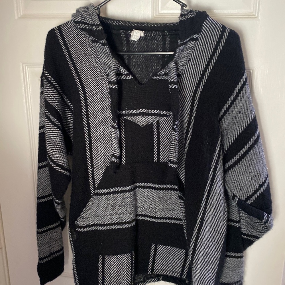 Women’s poncho/jacket